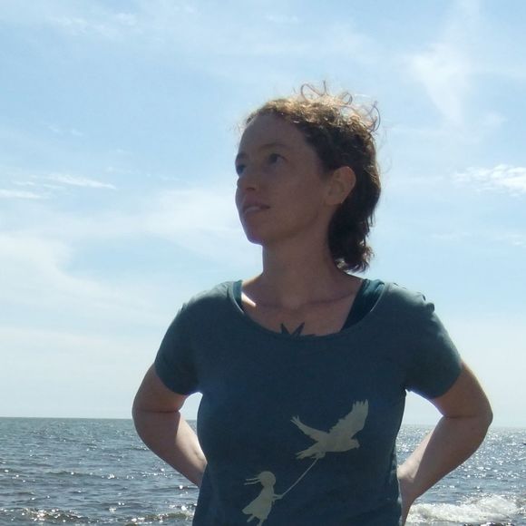 Meet your Posher, Amanda - Picture 1 of 1